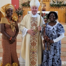 Archbishop-with-African-community-representatives