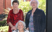 Former-Daramalan-teachers-Jean-Reid-and-Mary-Barton-returned-for-Chevalier-Day.-Pictured-with--Dale-Seaman