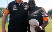 Wests-Tigers-coach-with-Caritas'-Zimbabwean-spokeperson-Super-Dube_photocreditNicoleC-(3)