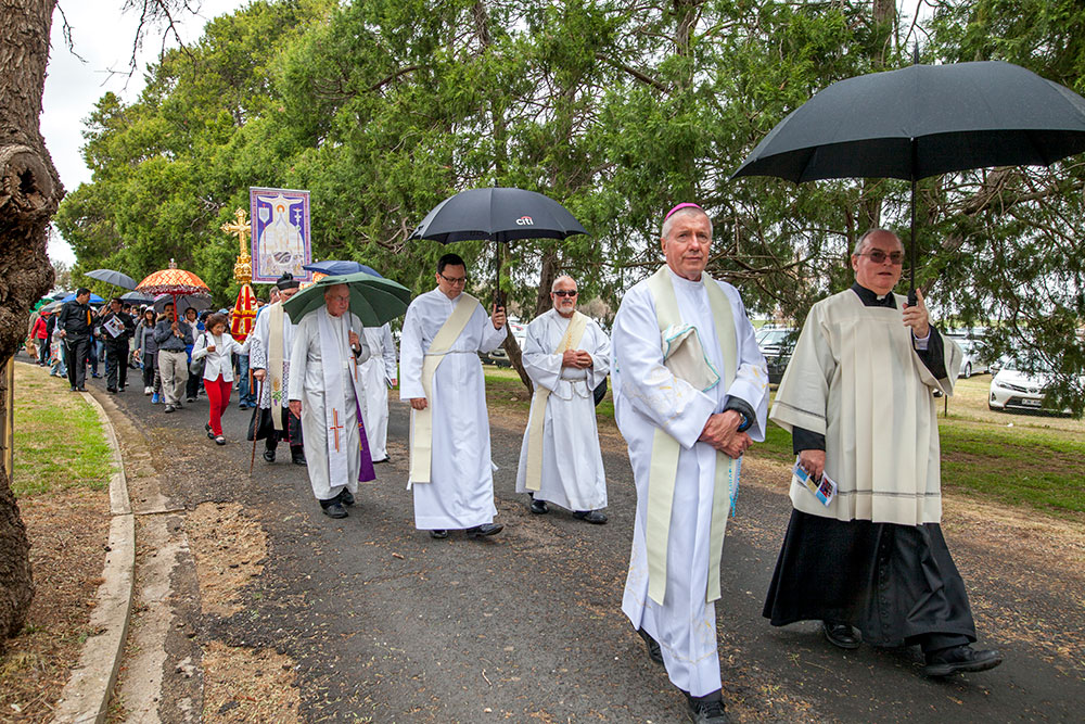 Marian procession at Galong.
